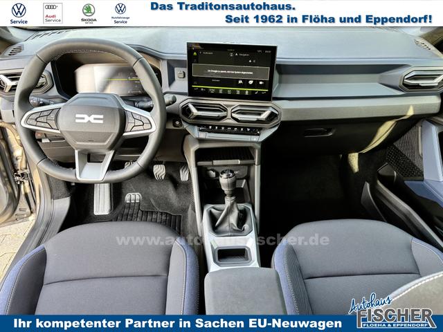 Dacia Bigster Essential 1.2 TCe 140 Mild-Hybrid (2), 17" Alufelgen, Klimaanlage, Radio 10", Parksensoren hinten, Rückfahrkamera, Tempomat, Lederlenkrad, Dachreling 
