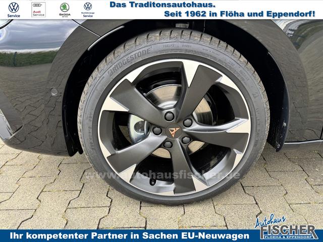 Cupra Leon Sportstourer Basis 2.0 TSI 204PS DSG (AUTOMATIK) 4DRIVE (ALLRAD) , 5 Jahre Garantie, Elektr. Heckklappe, Dachreling, 18" Alu, Voll-LED-Scheinwerfer, 3Z-Climatronic, ACC/Tempomat, Digitales Cockpit, Full Link, Parksensoren v/h, Privacy-Glas, Multifunktions-Lederlenkrad, NSW 
