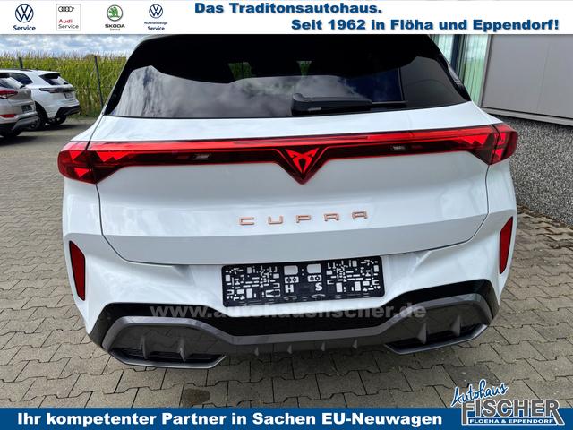 Cupra Terramar VZ 1.5 e-HYBRID (Plug-In-Hybrid) 272PS DSG, 5 Jahre Garantie, 19" Alu, Elektr. Heckklappe, 3-Zonen-Climatronic, DCC, ACC/Tempomat, Alarm, Kessy, Privacy-Glas, Parksensoren vorn/hinten, Rückfahrkamera, Media 12,9" + Full Link, M-Lederlenkrad beheizt 