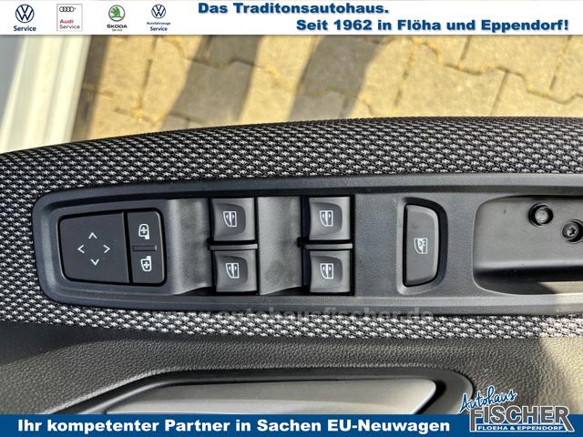 Dacia Sandero Expression 1.0 ECO-G 100 BENZIN/LPG-GASANLAGE, Weiß, Klimaanlage, NAVIGATIONSSYSTEM 8", Parksensoren VORNE + HINTEN, RÜCKFAHRKAMERA, TOTER-WINKEL-WARNER, Nebelscheinwerfer, Tempomat, Lederlenkrad, Armlehne, Spiegel elektr. einstell-/beheizbar, ZV mit Fernbedienung 