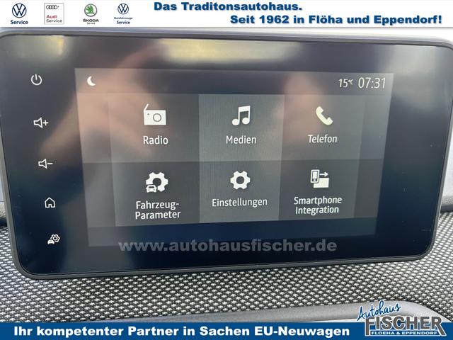 Dacia Sandero Expression 1.0 ECO-G 100 BENZIN/LPG-GASANLAGE, Weiß, Klimaanlage, Parksensoren hinten, Nebelscheinwerfer, Tempomat, Radio 8" + Smartphone-Integration, Lederlenkrad, Armlehne, Außenspiegel elektr. einstell-/beheizbar, Zentralverriegelung mit Fernbedienung 