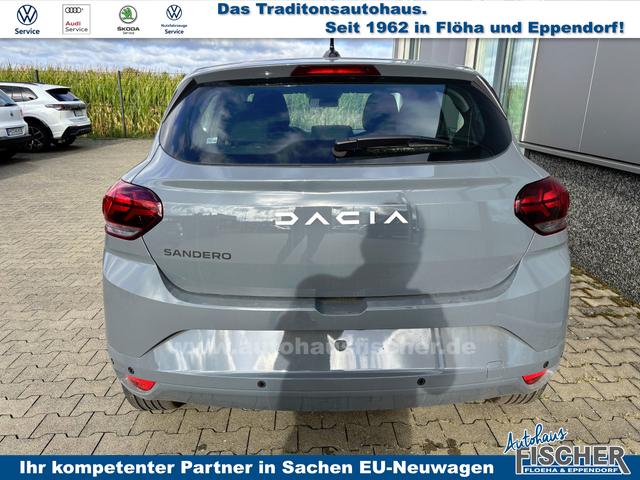 Dacia Sandero Expression 1.0 ECO-G 100 BENZIN/LPG-GASANLAGE, Weiß, Klimaanlage, NAVIGATIONSSYSTEM 8", Parksensoren VORNE + HINTEN, RÜCKFAHRKAMERA, TOTER-WINKEL-WARNER, Nebelscheinwerfer, Tempomat, Lederlenkrad, Armlehne, Spiegel elektr. einstell-/beheizbar, ZV mit Fernbedienung 