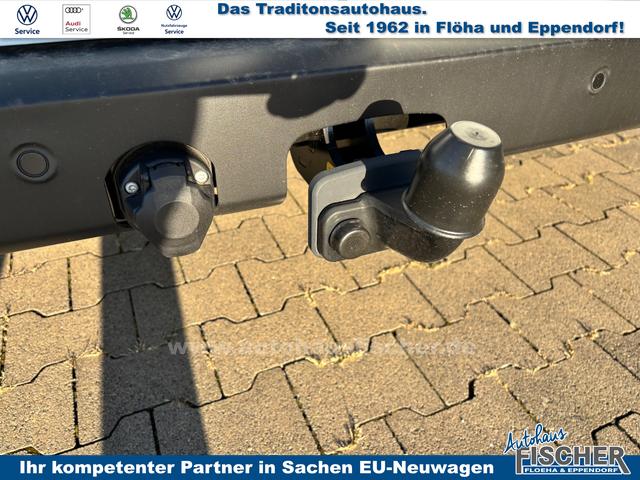 Volkswagen T7 Kastenwagen Basis 2.0 TDI 170PS AUTOMATIK LANG, Weiß, HECKFLÜGELTÜREN, 2-Zonen-Klimautomatik, M-Lederlenkrad, Anhängerkupplung, Parksensoren vorn/hinten, Rückfahrkamera, Frontscheibe beheizbar, Ganzjahresreifen, Sitzpaket 46 (inkl. Sitzheizung), Reserverad, 70l Tank 