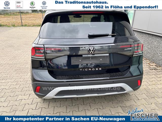 Volkswagen T-Cross Limited 1.0 TSI 115PS, 5 JAHRE GARANTIE, ANHÄNGERKUPPLUNG, NAVI 8", 17" Alu / Ganzjahresreifen, Climatronic, Sitzheizung, Parksensoren vo/hi + Kamera, Keyless, Privacy-Glas, Deep-Black Perleffekt, Dachreling, Sicht-Paket, Lendenwirbelstützen vorn 