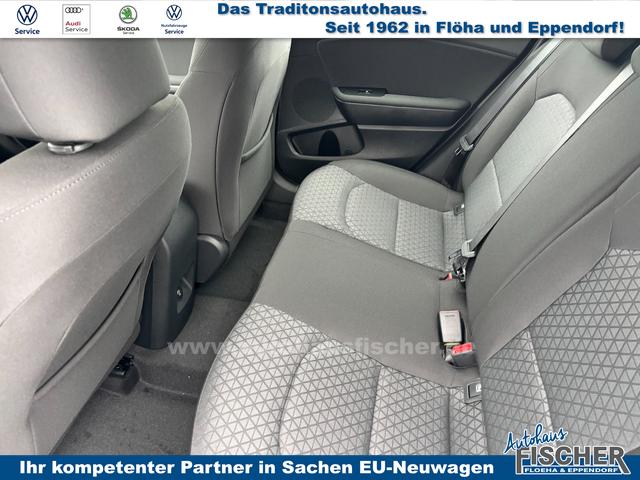 Kia Ceed Sportswagon Spin 1.5 T-GDI 140PS 7DCT AUTOMATIK, Weiß, 16" Alu, Klimaanlage, Winter-Paket, Navi 10,25", Parksensoren hinten, Rückfahrkamera, Tempomat, Dachreling, Lederlenkrad 