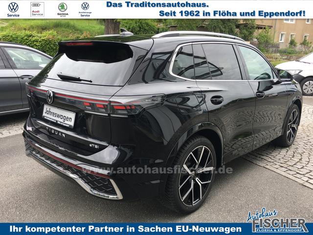 Volkswagen Tiguan R-Line 1.5 eTSI DSG IQ.Light Sound Pano 