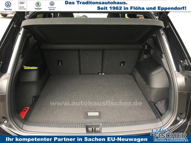 Volkswagen Tiguan R-Line 1.5 eTSI DSG IQ.Light Sound Pano 