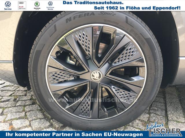 Skoda Karoq 1.5 TSI DSG Sportline NAVI AHK ACC 
