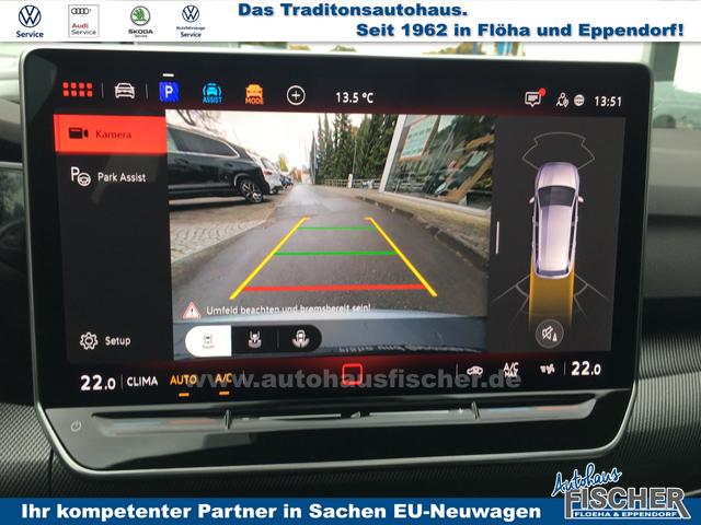 Volkswagen Golf Variant 1.5 eTSI DSG R-Line AHK Pano DCC Matrix Navi 
