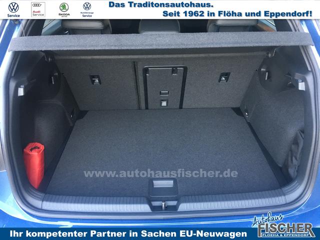 Volkswagen Golf VIII 1.5 TSI R-Line Black-Style LED Kessy 