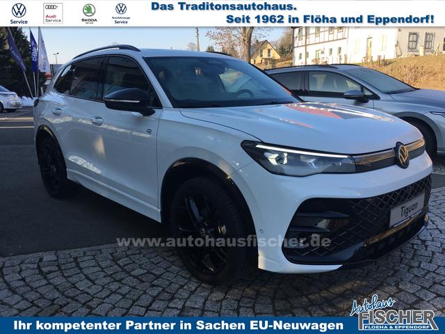 Volkswagen Tiguan 1.5 eTSI R-Line PANO AHK HUD Matrix 