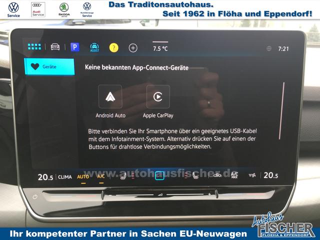 Volkswagen Golf VIII 1.5 TSI Life ACC ergo Massage PLA Side Assist 