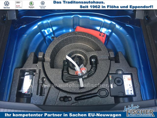 Volkswagen T-Roc LIFE 1.5 TSI DSG LED Navi AHK RFK Kessy 
