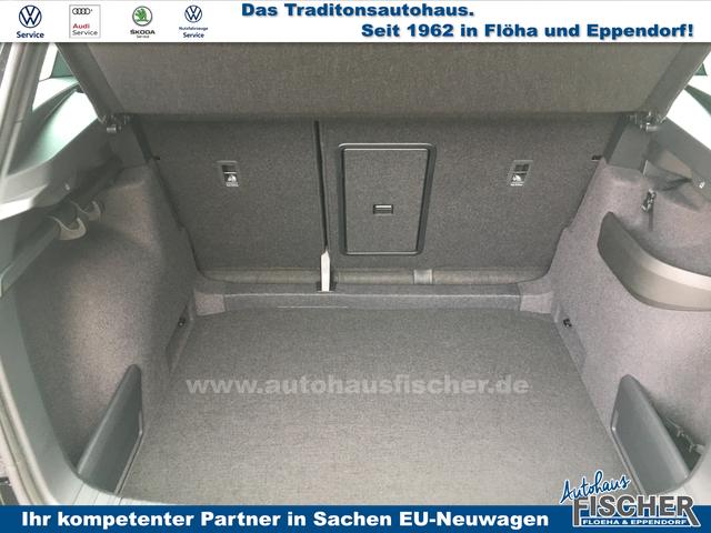 Skoda Karoq 1.5 TSI DSG Sportline AHK Canton AreaView Navi behWSS 