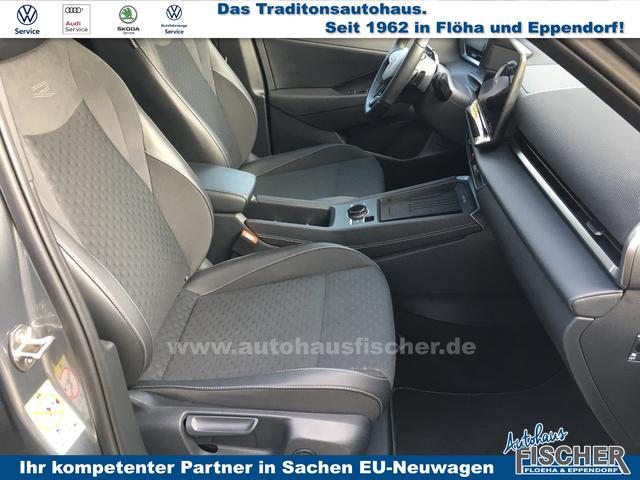 Volkswagen T-Roc 1.5 eTSI DSG R-Line Black-Style Matrix AHK HUD Sound 