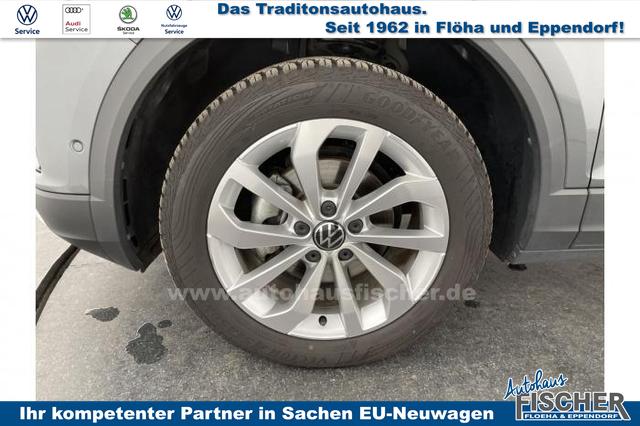 Volkswagen T-Roc 1.5 TSI Style *AHK*NAVI*ACC*LED*SHZ*PDC* 