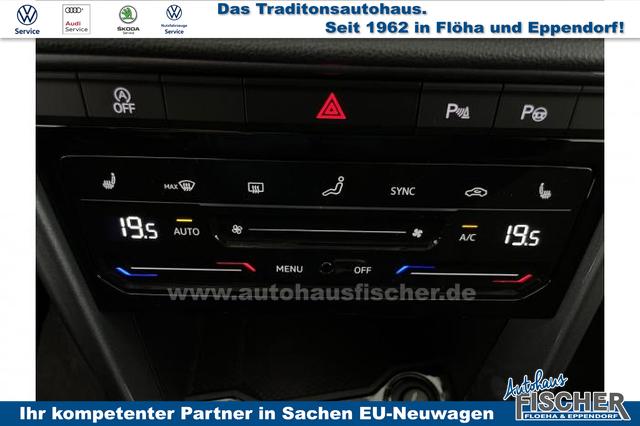 Volkswagen T-Roc 1.5 TSI Style *AHK*NAVI*ACC*LED*SHZ*PDC* 