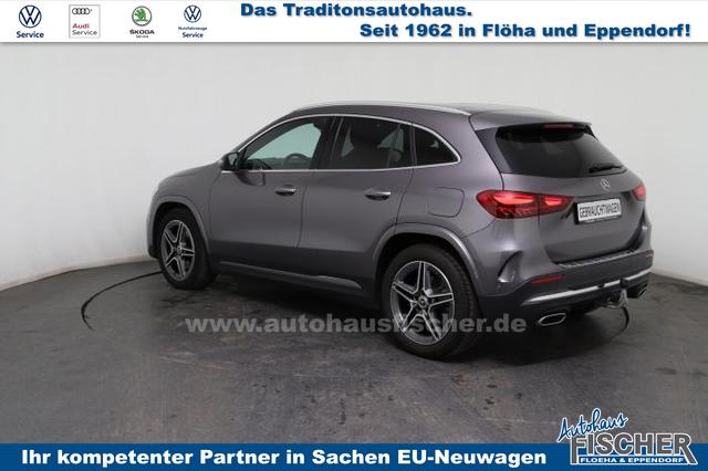 Mercedes-Benz GLA AMG Line 220 d 4MATIC *PANO*AHK*NAVI*LED*SHZ*PDC* 