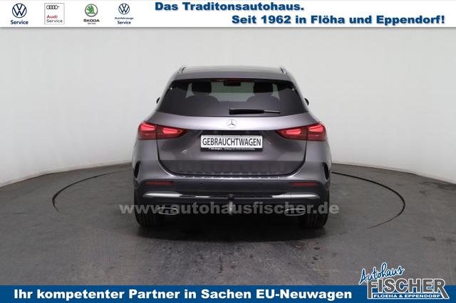 Mercedes-Benz GLA AMG Line 220 d 4MATIC *PANO*AHK*NAVI*LED*SHZ*PDC* 