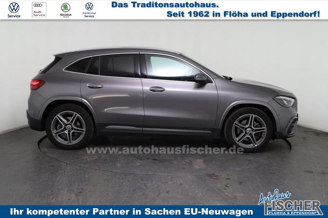 Mercedes-Benz GLA AMG Line 220 d 4MATIC *PANO*AHK*NAVI*LED*SHZ*PDC* 