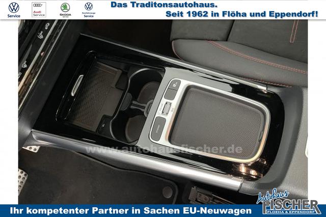 Mercedes-Benz GLA AMG Line 220 d 4MATIC *PANO*AHK*NAVI*LED*SHZ*PDC* 