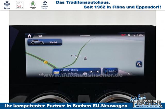 Mercedes-Benz GLA AMG Line 220 d 4MATIC *PANO*AHK*NAVI*LED*SHZ*PDC* 