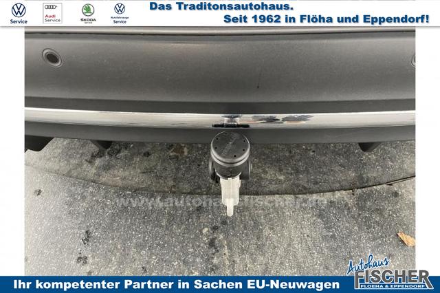 Mercedes-Benz GLA AMG Line 220 (AMG Line) d 4MATIC *PANO*AHK*NAVI*LED*SHZ*PDC* 