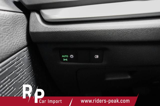 Skoda Octavia Combi Kombi 1,5 eTSI DSG mhev Selection -LAG. 