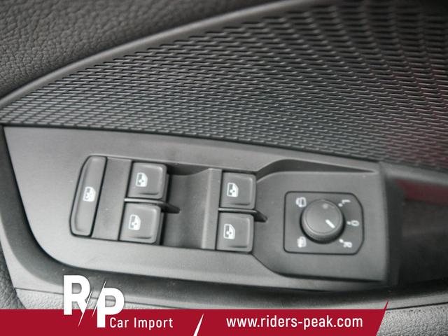 Skoda Octavia Combi Selection 2.0 TDI DSG Selection*ACC*NAVI*PDC*LED*SHZ*AHK-SCHWENKBAR*TEMPOMAT 