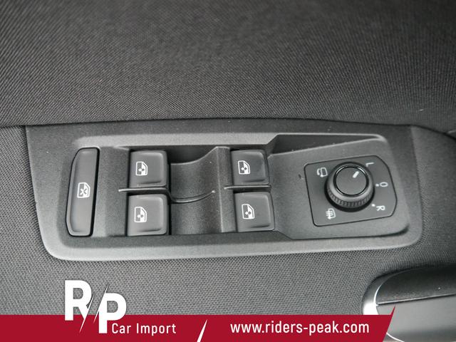 Volkswagen Touran Comfortline 1.5 TSI COMFORTLINE*ACC*NAVI*KESSY*3-ZONE KLIMAAUTOMATIK*RFK*WINTERPAKET* 