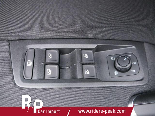 Volkswagen Touran Comfortline 1.5 TSI COMFORTLINE*ACC*NAVI*KESSY*3-ZONE KLIMAAUTOMATIK*RFK*WINTERPAKET* 