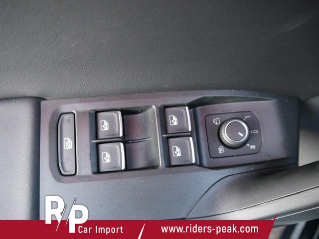 Seat Leon Sportstourer FR 1.5 eTSI Kombi DSG*KAMERA*NAVI*TEMPOMAT*3-ZONE KILMAAUTOMATIK*VIRTUAL COCKPIT* 