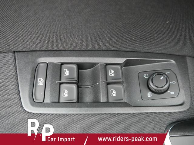 Volkswagen Touran Comfortline 1.5 TSI DSG COMFORTLINE*NAVI*ACC*PDC*LED*SHZ*KAMERA*7-SITZER*17-ZOLL 