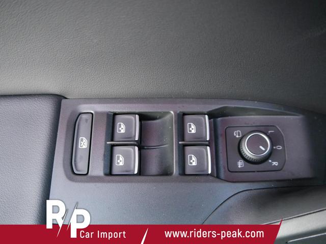 Seat Leon Sportstourer FR 1.5 eTSI Kombi DSG*AHK-SCHWENKBAR*NAVI*TEMPOMAT*3-ZONE KILMAAUTOMATIK 