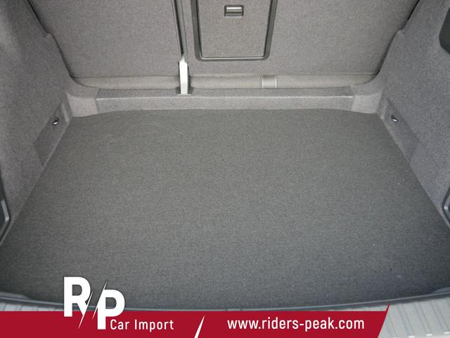 Skoda Karoq Jahre Edoniti Selection 130 Edition 1,5 TSI DSG*NAVI-&Uuml;BER-SMARTLINK*PDC*KAMERA*LED*SHZ*TEMPOMAT 