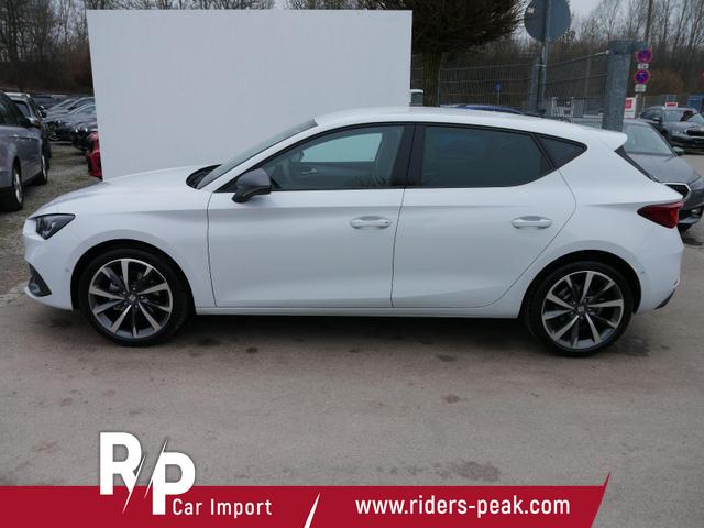 Seat Leon FR 2.0 TDI DSG*RFK*NAVI*TEMPOMAT*TRAVEL ASSIST* FULL LINK* KEYLESS-GO* 