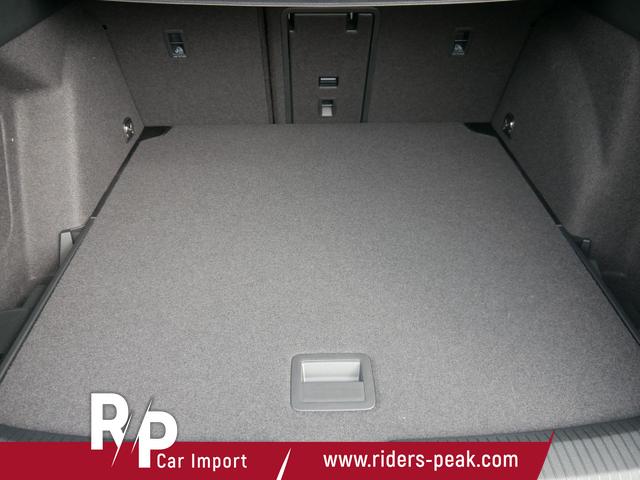 Volkswagen Golf Variant R-Line 1.5 eTSI 150 DSG R-line*NAVI*ACC*MATRIX-LED*PDC*KAMERA*TEMPOMAT 