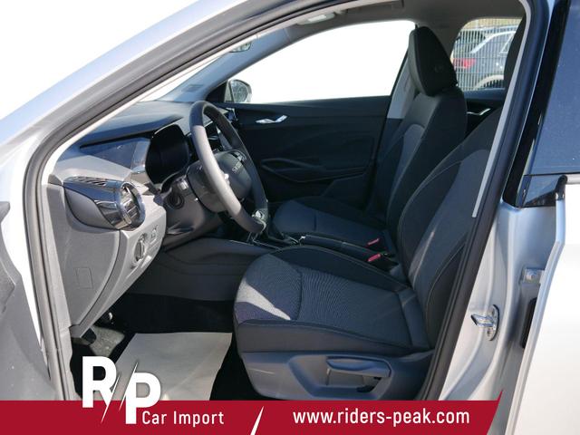 Skoda Fabia Selection 1.0 TSI*PDC-HINTEN*SMARTLINK*KEYLESS-GO*LED*BLUETOOTH*WINTERPAKET* 