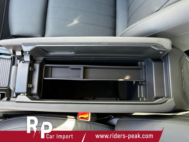 Skoda / Superb Combi / / / / Laurin & Klement+MATRIX-LED+NAVI+HEAD-UP+ACC+PDC+KAMERA+SOUNDSYSTEM