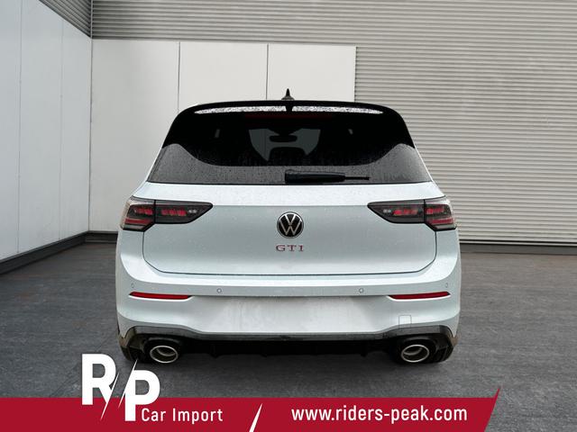 Volkswagen / Golf / / / / , Beispielbilder, ggf. teilweise mit Sonderausstattung