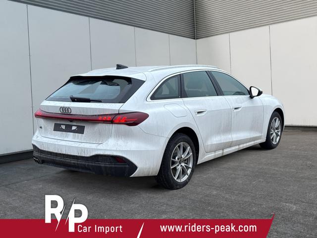 Audi / A5 Avant / / / / NAVI+ PDC+ SHZ+ EL. HECKKL.+ 17 LM