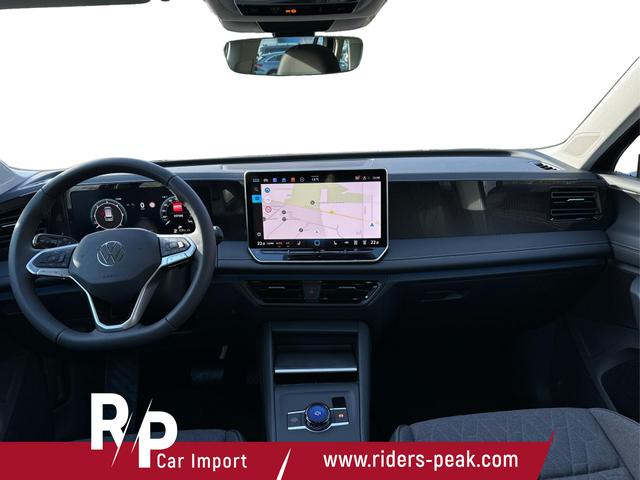 Volkswagen / Tiguan / Schwarz / / / DSG+NAVI+KAMERA+ACC+SHZ+LED+18'' ALU