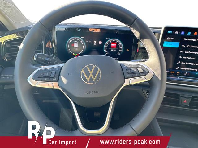 Volkswagen / Tiguan / Schwarz / / / DSG+NAVI+KAMERA+ACC+SHZ+LED+18'' ALU