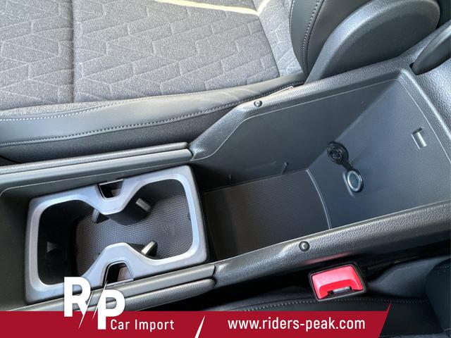 Volkswagen / Tiguan / Schwarz / / / DSG+NAVI+KAMERA+ACC+SHZ+LED+18'' ALU