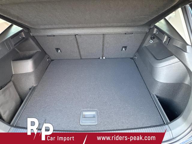 Volkswagen / Tiguan / Schwarz / / / DSG+NAVI+KAMERA+ACC+SHZ+LED+18'' ALU