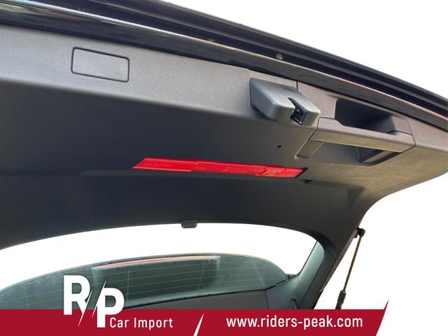 Volkswagen / Tiguan / Schwarz / / / DSG+NAVI+KAMERA+ACC+SHZ+LED+18'' ALU