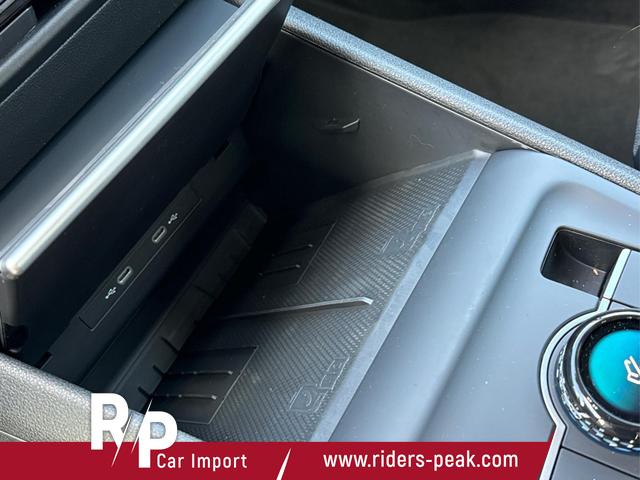 Volkswagen / Tiguan / Grau / / / DSG+NAVI+KAMERA+ACC+SHZ+LED+18'' ALU