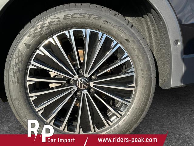 Volkswagen / Tiguan / Schwarz / / / DSG+NAVI+KAMERA+ACC+SHZ+LED+18'' ALU