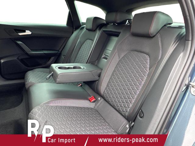 Seat / Leon Sportstourer ST / Grau / / / NAVI+ACC+KAMERA+SHZ+ACC+ALU+Virtual Pedal