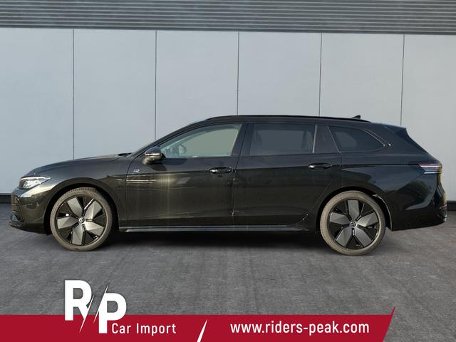 Volkswagen / Passat Variant / Schwarz / / / 4WD+AHK+PANO+HARMAN+19+BLACK STYLE